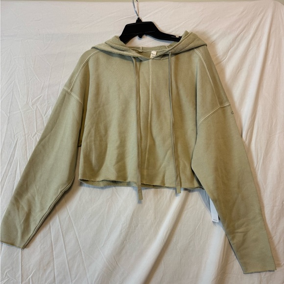 ALO Yoga Tops - NWT Alo Washed Edge Hoodie in Light Green - Size Medium